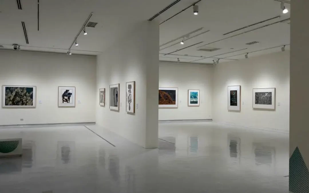 Visit Art Galleries
